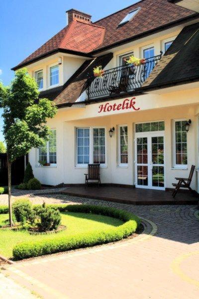 Hotelik - Modlin Airport Nowy Dwor Mazowiecki Ngoại thất bức ảnh